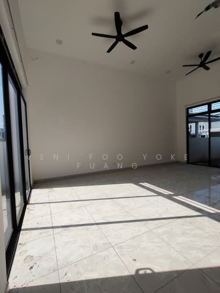 Semi-Detached House for Rent in Setia Alam (Selangor) - Veni Foo Yoke Fuang - Living Room - PropertyGuru.com.my