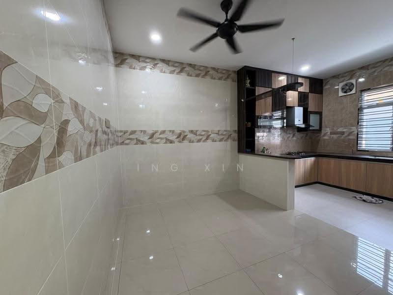 Rumah Teres 1-Tingkat untuk Dijual di Taman Bestari Indah (Ulu Tiram) - Ing Xin - Kitchen - PropertyGuru.com.my