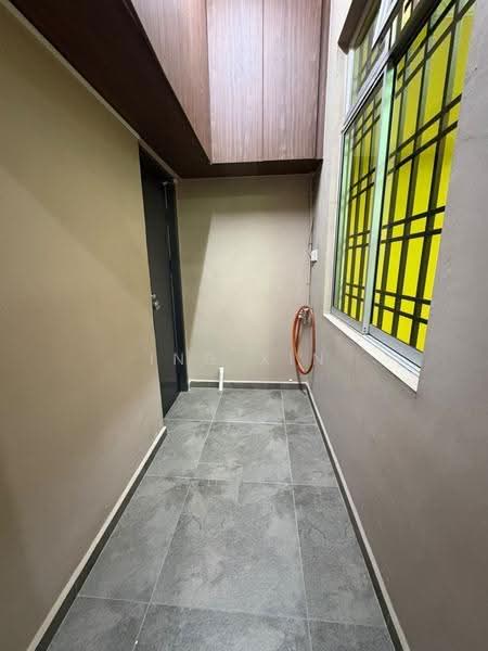 Rumah Teres 1-Tingkat untuk Dijual di Taman Bestari Indah (Ulu Tiram) - Ing Xin - Corridor - PropertyGuru.com.my