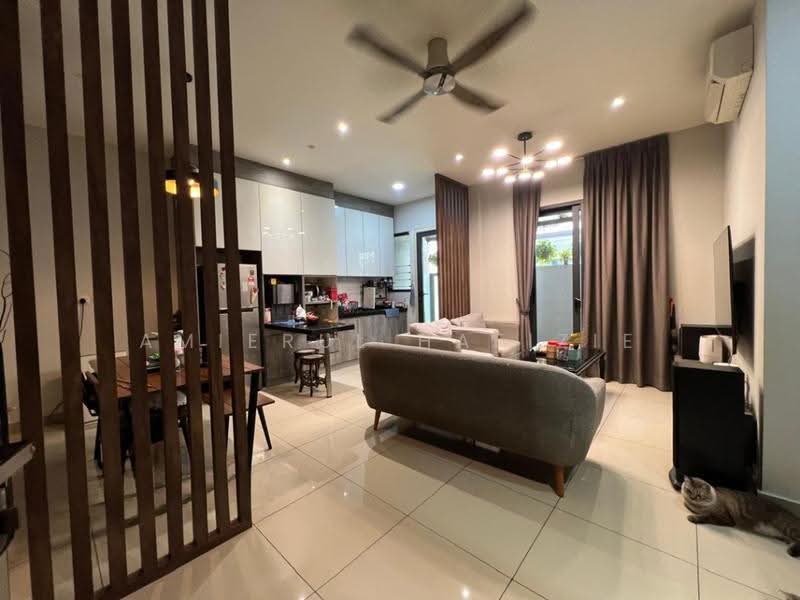 Rumah Teres 3-Tingkat untuk Dijual di Twentyfive7 (Tanjong Duabelas) - Amierul Hafizie - Living Room - PropertyGuru.com.my