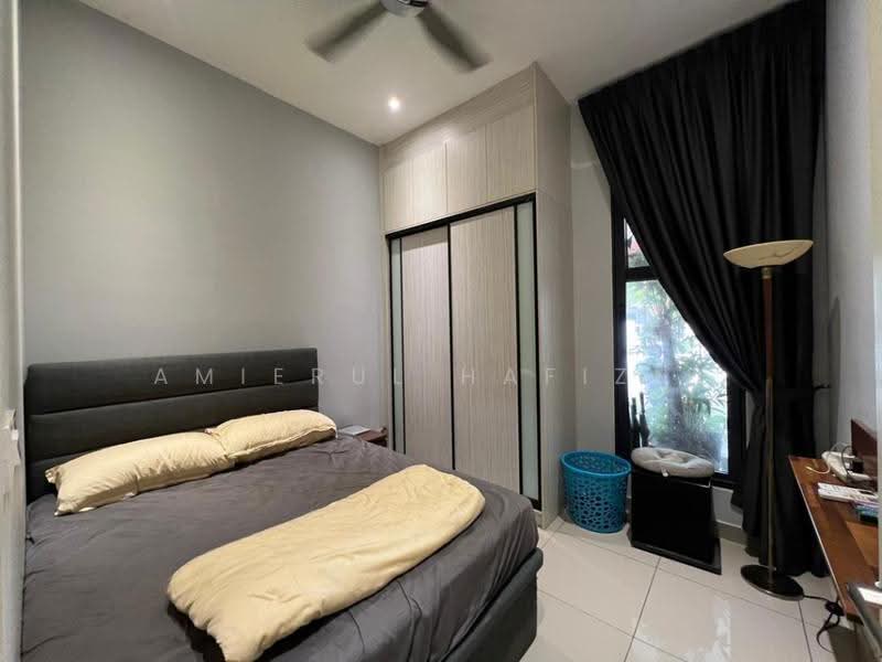Rumah Teres 3-Tingkat untuk Dijual di Twentyfive7 (Tanjong Duabelas) - Amierul Hafizie - Bedroom - PropertyGuru.com.my