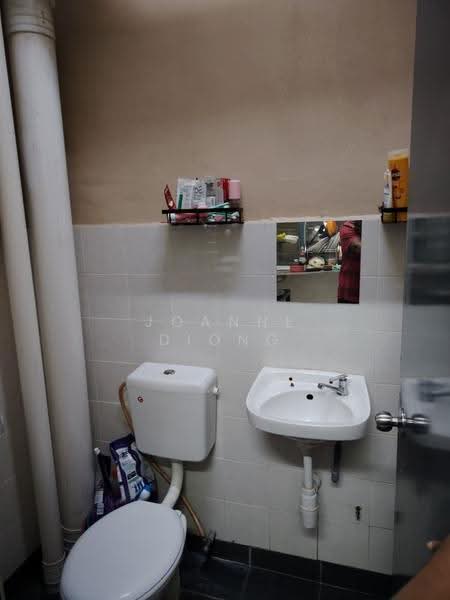 Apartment for Rent at Pangsapuri Lagoon Perdana - Joanne Diong - Bathroom - PropertyGuru.com.my