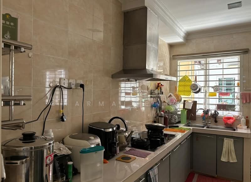 2.5-storey Terraced House for Sale in Laman Rimbunan (Kepong) - Charmaine Tan - Kitchen - PropertyGuru.com.my