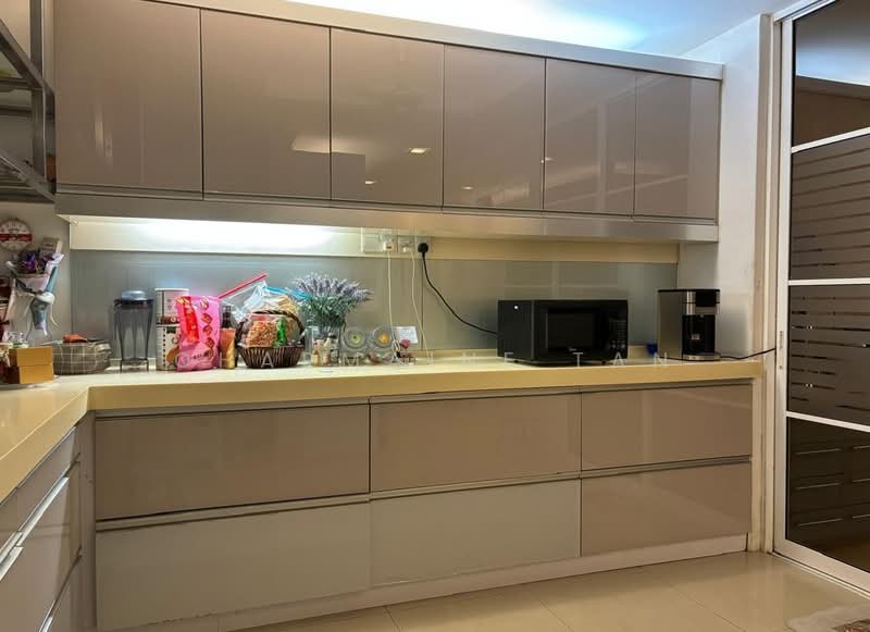 2.5-storey Terraced House for Sale in Laman Rimbunan (Kepong) - Charmaine Tan - Kitchen - PropertyGuru.com.my