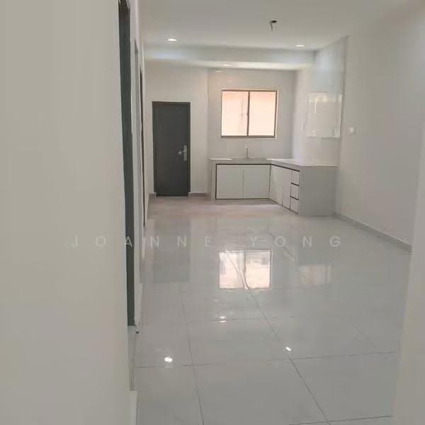 1-storey Terraced House for Sale in Tampoi (Johor) - Joanne Yong - Kitchen - PropertyGuru.com.my