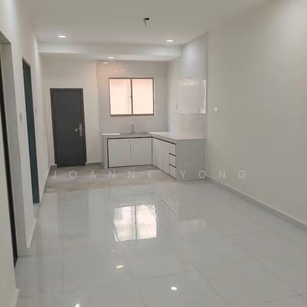 1-storey Terraced House for Sale in Tampoi (Johor) - Joanne Yong - Kitchen - PropertyGuru.com.my