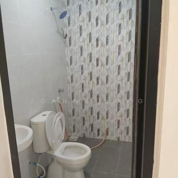 1-storey Terraced House for Sale in Tampoi (Johor) - Joanne Yong - Bathroom - PropertyGuru.com.my