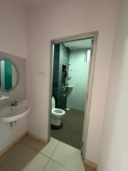 Condominium for Rent at The Seed Taman Sutera Utama - Li Wei - Bathroom - PropertyGuru.com.my