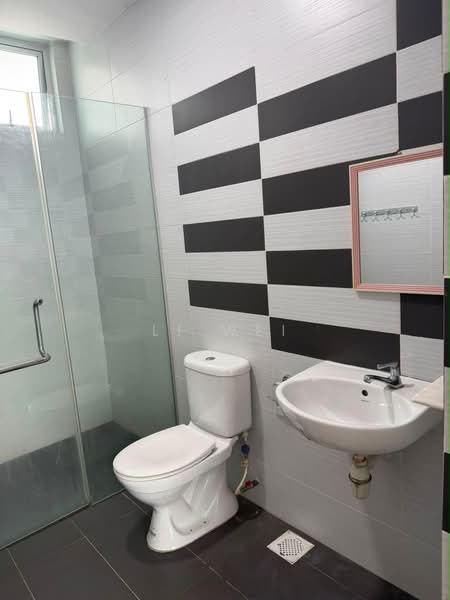 Condominium for Rent at The Seed Taman Sutera Utama - Li Wei - Bathroom - PropertyGuru.com.my