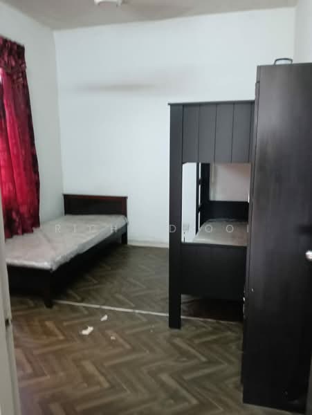 Apartment for Rent at Pangsapuri Lagoon Perdana - Richard Ooi - Bedroom - PropertyGuru.com.my