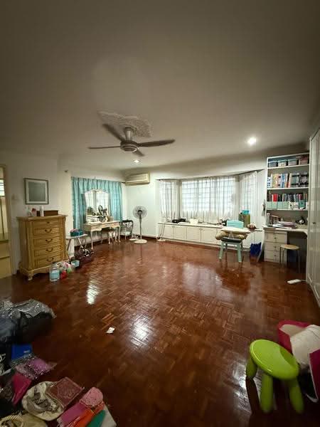 Bungalow House untuk Dijual di Damansara Heights (Kuala Lumpur) - Tina Chua - Living Room - PropertyGuru.com.my