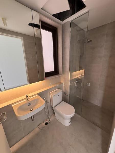 Kondominium untuk Dijual di Jendela Residences - Michael Lim - Bathroom - PropertyGuru.com.my