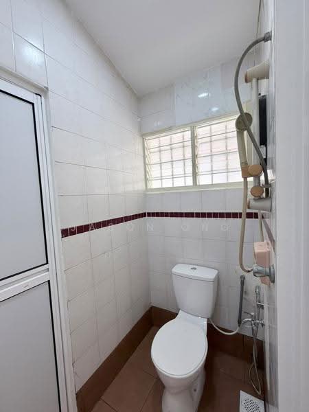 2-storey Terraced House for Rent in Usj 11 (Subang Jaya) - Jason Ong - Bathroom - PropertyGuru.com.my