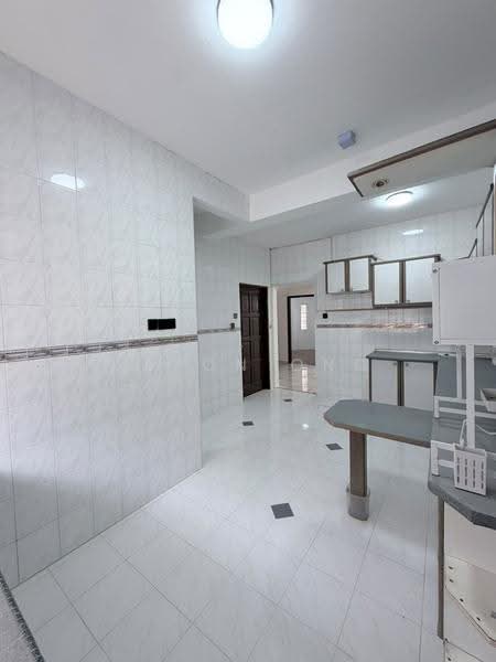 2-storey Terraced House for Rent in Usj 11 (Subang Jaya) - Jason Ong - Kitchen - PropertyGuru.com.my