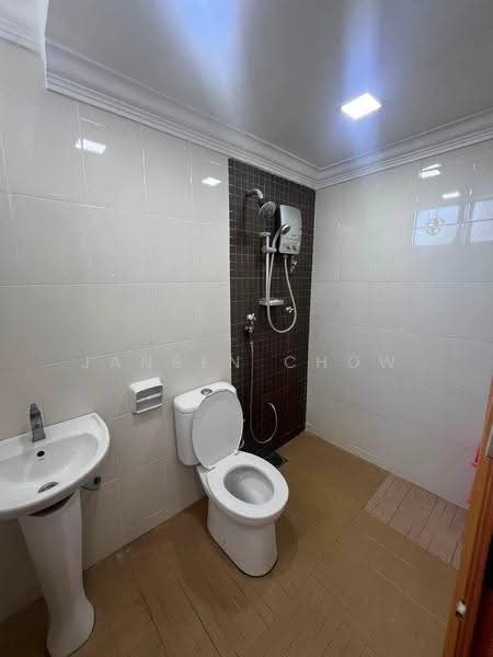 Condominium for Sale at Kuchai Brem Park 2 - Jansen Chow - Bathroom - PropertyGuru.com.my