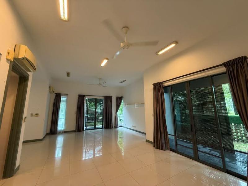 2-storey Terraced House for Rent in East Ledang (Iskandar Puteri (Nusajaya)) - Li Wei - Living Room - PropertyGuru.com.my