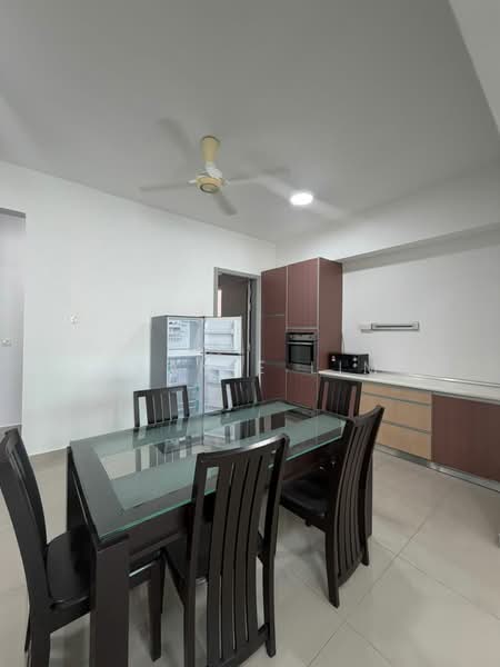 Kondominium untuk Disewa di BayStar Condominium - Jeanie Lim - Kitchen - PropertyGuru.com.my