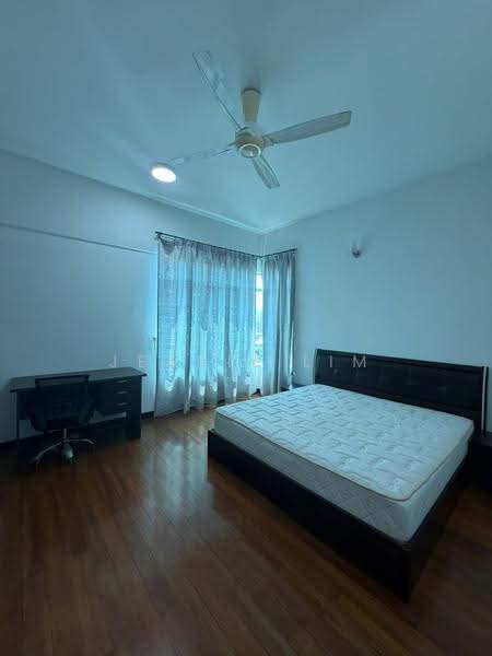 Kondominium untuk Disewa di BayStar Condominium - Jeanie Lim - Bedroom - PropertyGuru.com.my