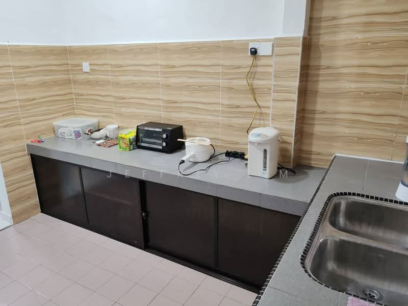 Semi-Detached House for Sale in Taman Johor Jaya (Johor Bahru) - Jeffrey Lim - Kitchen - PropertyGuru.com.my