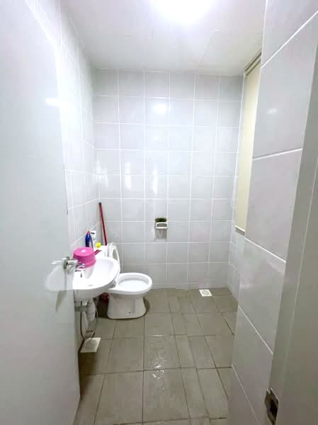 Kediaman Servis untuk Disewa di Zenopy Residences - Kew . - Bathroom - PropertyGuru.com.my