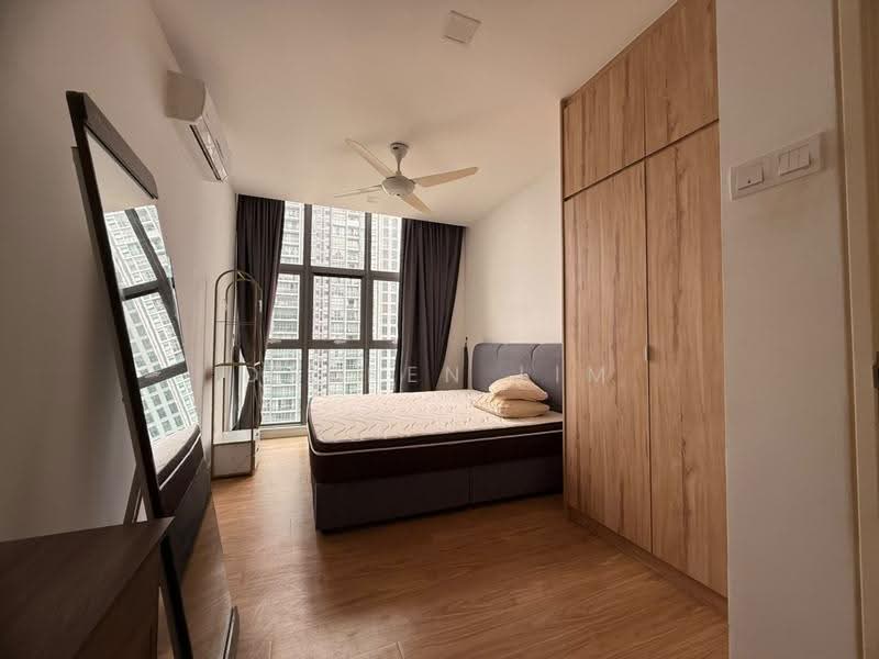 Condominium for Rent at Lakefront Residence - Darren Lim - Bedroom - PropertyGuru.com.my