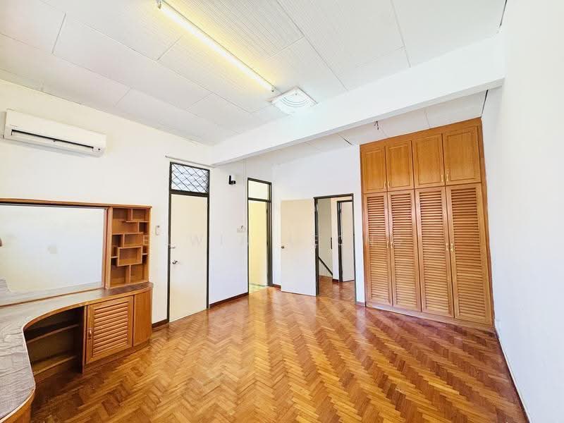 2-storey Terraced House for Rent in Fettes Park (Tanjung Tokong) - Elwin Leong - Bedroom - PropertyGuru.com.my