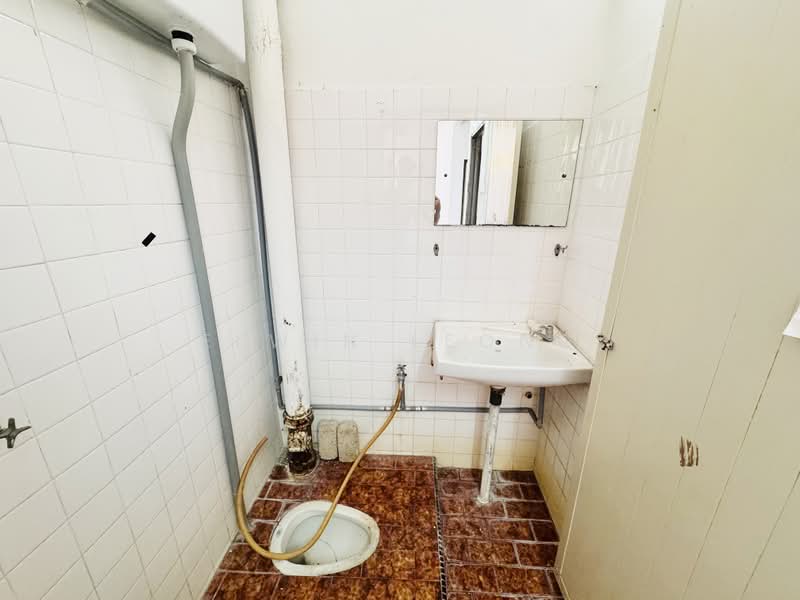 2-storey Terraced House for Rent in Fettes Park (Tanjung Tokong) - Elwin Leong - Bathroom - PropertyGuru.com.my