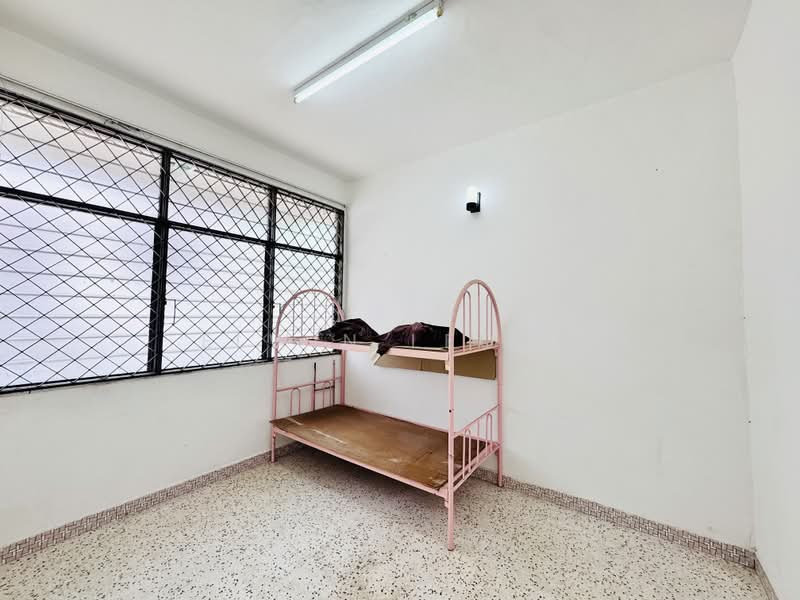 2-storey Terraced House for Rent in Fettes Park (Tanjung Tokong) - Elwin Leong - Bedroom - PropertyGuru.com.my