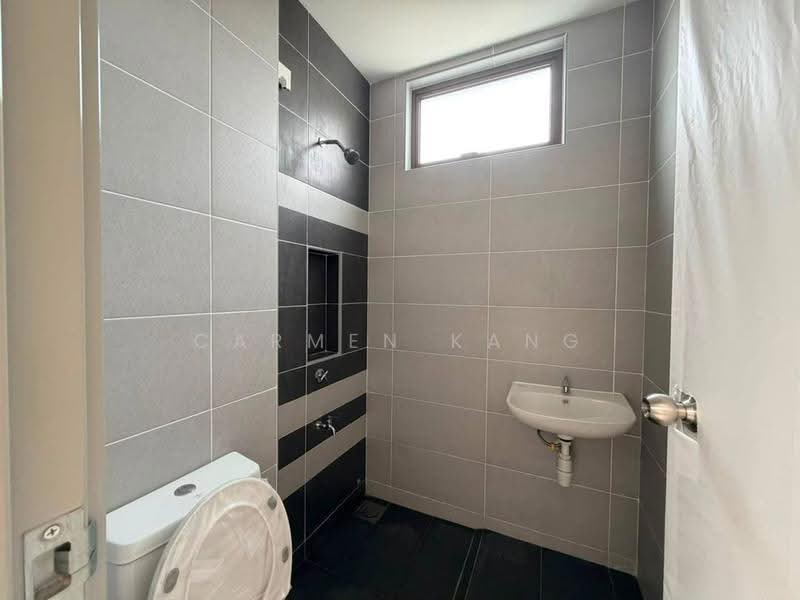 Rumah Teres 2-Tingkat untuk Dijual di Mutiara Rini (Skudai) - Carmen Kang - Bathroom - PropertyGuru.com.my
