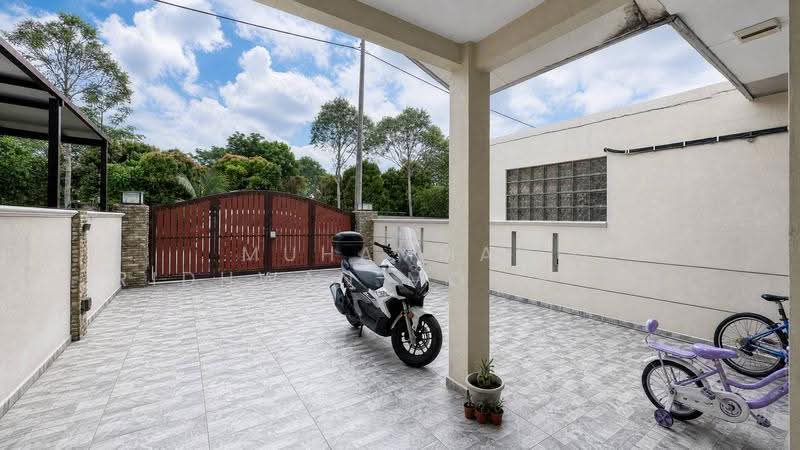 2-storey Terraced House for Sale in Alam Perdana (Puncak Alam) - Muhammad Ridhwan Mohd Huzairi - Exterior - PropertyGuru.com.my