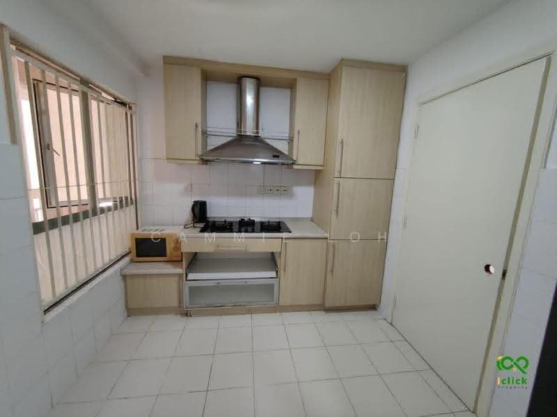 Condominium for Sale at Seri Maya Condominium - Cammie Loh - Kitchen - PropertyGuru.com.my
