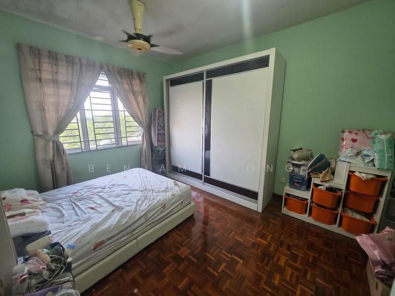 Pangsapuri untuk Dijual di Mon Bisca - Benjamin Ong - Bedroom - PropertyGuru.com.my
