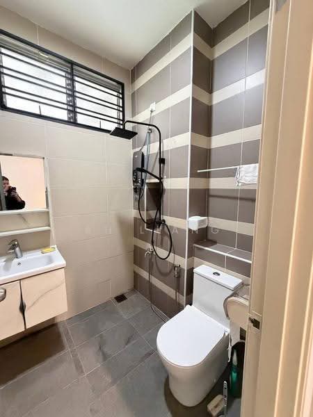 Rumah Teres 2-Tingkat untuk Dijual di Taman Dato' Chellam (Ulu Tiram) - Ah Liang - Bathroom - PropertyGuru.com.my