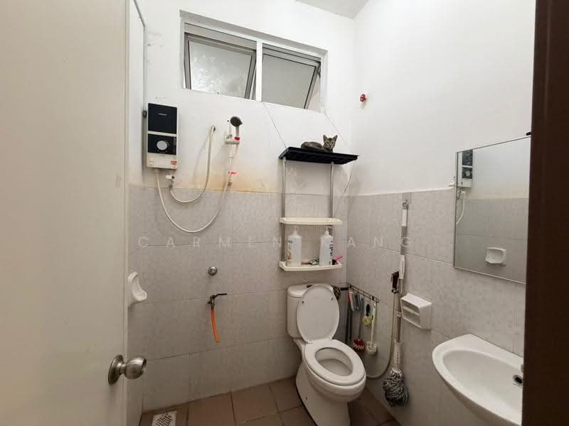 2-storey Terraced House for Sale in Mutiara Rini (Skudai) - Carmen Kang - Bathroom - PropertyGuru.com.my