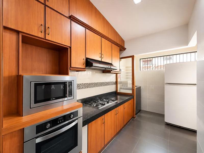1.5-storey Terraced House for Sale in Taman Pelangi Indah (Ulu Tiram) - Fakhrul Imlan - Kitchen - PropertyGuru.com.my