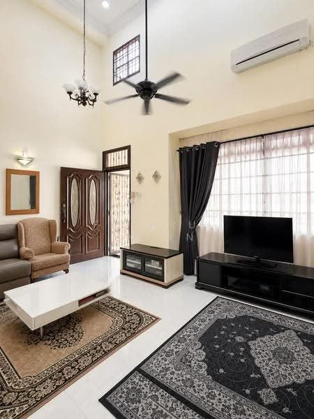 1.5-storey Terraced House for Sale in Taman Pelangi Indah (Ulu Tiram) - Fakhrul Imlan - Living Room - PropertyGuru.com.my