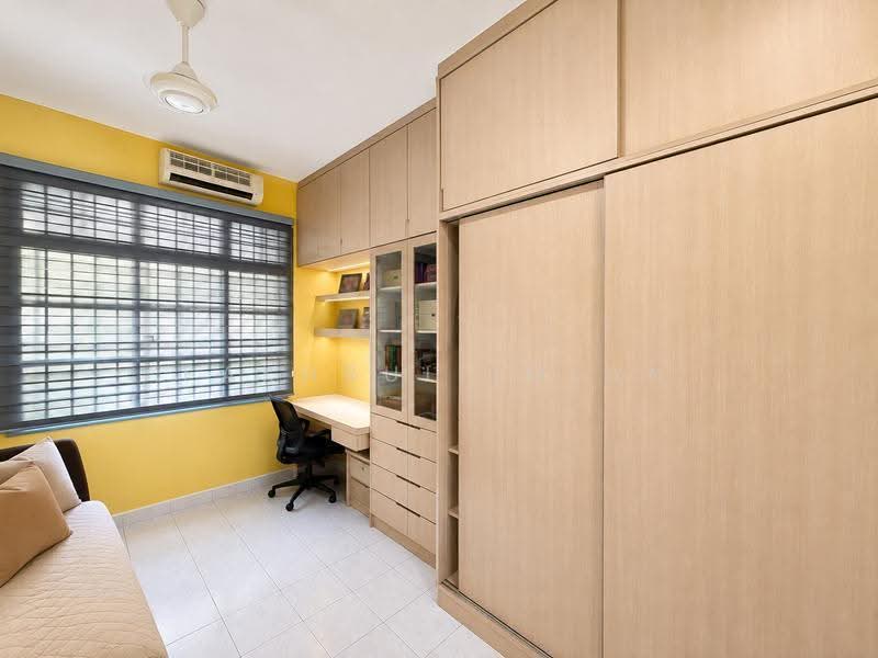 1.5-storey Terraced House for Sale in Taman Pelangi Indah (Ulu Tiram) - Fakhrul Imlan - Study - PropertyGuru.com.my