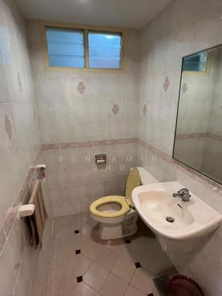 1-storey Terraced House for Sale in Taman Universiti (Skudai) - Benjamin Ong - Bathroom - PropertyGuru.com.my