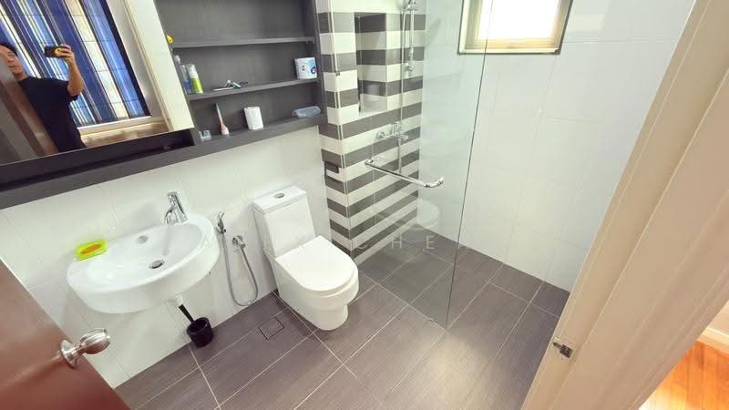 Rumah Berkembar untuk Disewa di Iskandar Puteri (Nusajaya) (Johor) - Alex Cheah - Bathroom - PropertyGuru.com.my