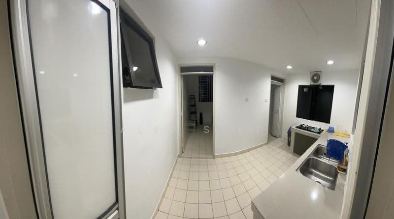 Condominium for Rent at Menara Duta 2 - Alex Seet - Kitchen - PropertyGuru.com.my