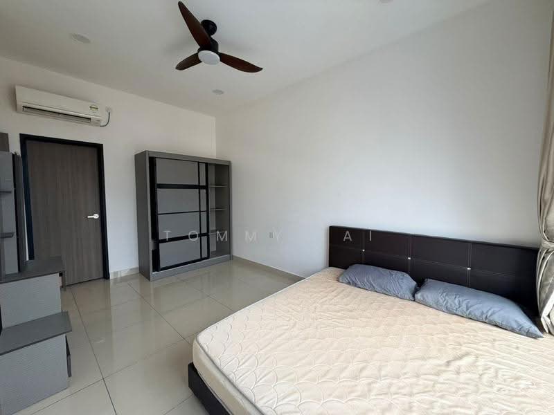 Kediaman Servis untuk Disewa di Twin Tower Residence - Tommy Tai - Bedroom - PropertyGuru.com.my