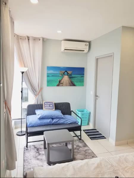Service Residence for Rent at Residences @ 1 Tebrau - Celine Yong - Living Room - PropertyGuru.com.my