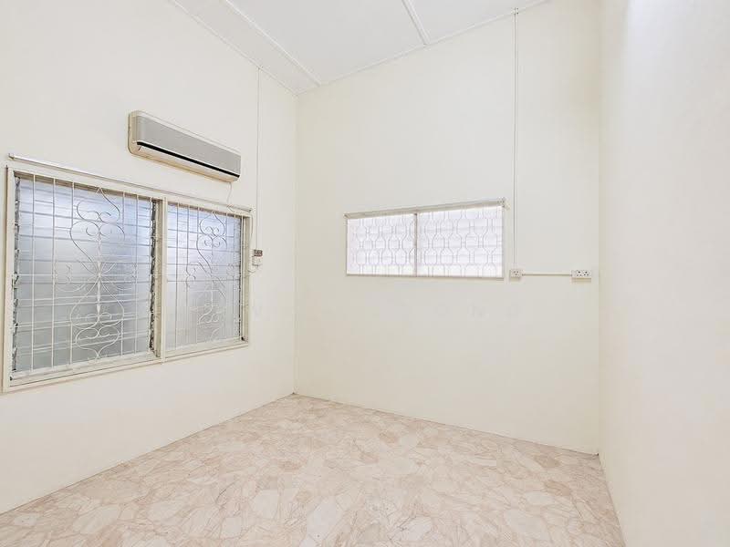 1-storey Terraced House for Rent in Fettes Park (Tanjung Tokong) - Elwin Leong - Bedroom - PropertyGuru.com.my