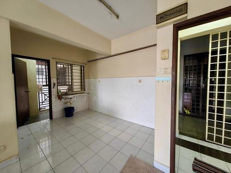 Condominium for Sale at Dwi Mahkota - Benjamin Ong - Kitchen - PropertyGuru.com.my