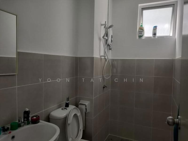 Pangsapuri untuk Disewa di Safira Apartment - Yoon Tat Chin - Bathroom - PropertyGuru.com.my