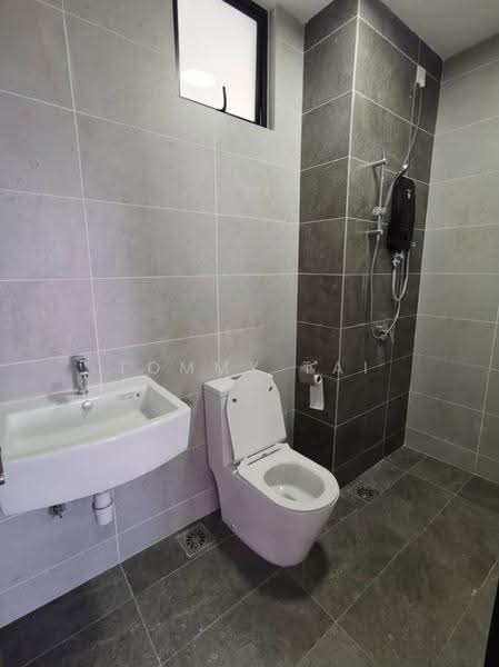 Kediaman Servis untuk Disewa di Twin Tower Residence - Tommy Tai - Bathroom - PropertyGuru.com.my