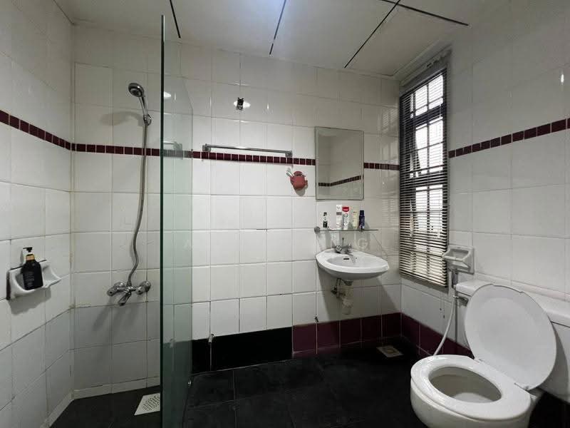 Condominium for Sale at The Habitat - Ah Liang - Bathroom - PropertyGuru.com.my