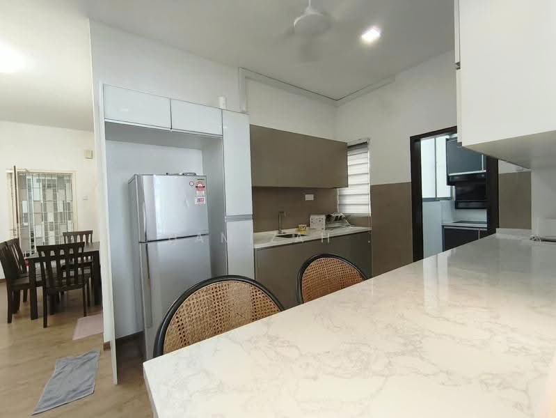 Condominium for Rent at Lakefront Homes - Hamizah . - Kitchen - PropertyGuru.com.my