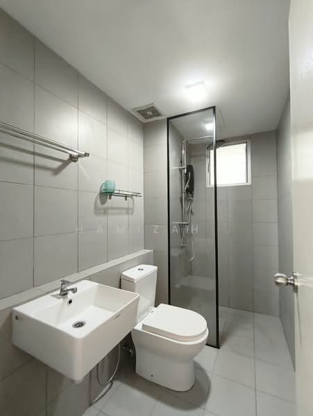 Condominium for Rent at Lakefront Homes - Hamizah . - PropertyGuru.com.my