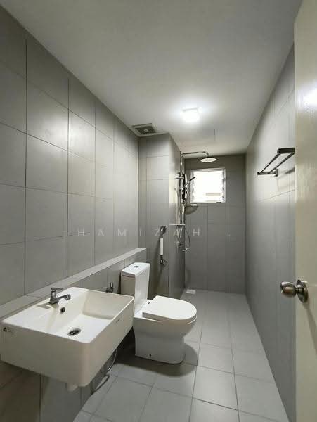 Condominium for Rent at Lakefront Homes - Hamizah . - PropertyGuru.com.my
